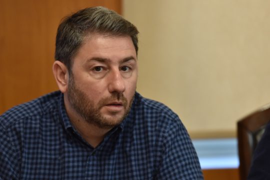 Ανδρουλάκης: Αν είμαστε στην κυβέρνηση, θα αλλάξει ο νόμος για τις παρακολουθήσεις