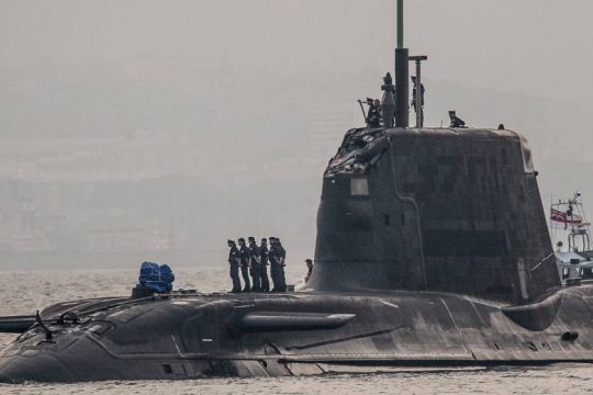 Έγγραφα που αφορούν βρετανικό πυρηνικό υποβρύχιο βρέθηκαν σε τουαλέτα παμπ