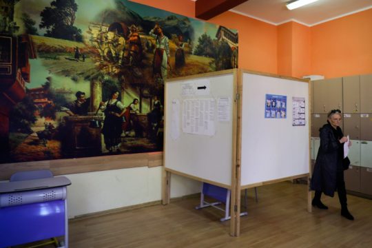 Νίκη Μπορίσοφ, αλλά και κυβέρνηση συνεργασίας δείχνουν τα αποτελέσματα στη Βουλγαρία