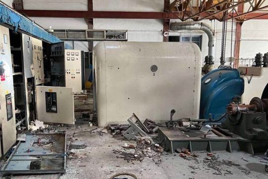 Σοκ μπροστά στο «ερείπιο» της ΕΒΖ στο Πλατύ
