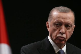 Πώς εννοεί την εξομάλυνση ο Ερντογάν