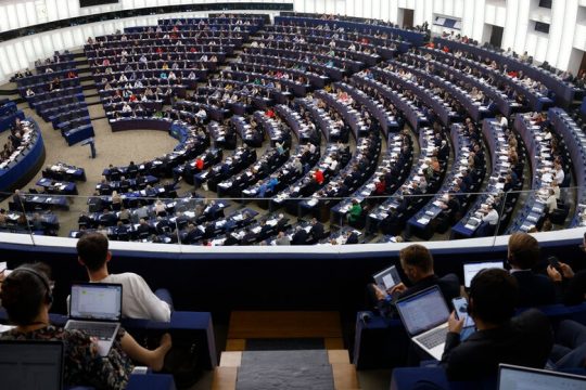 Ευρωβουλευτές της Ν.Δ. υπέρ ψηφίσματος για το σκάνδαλο των υποκλοπών και το πραξικόπημα στην ΑΔΑΕ