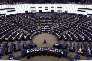 Αρχίζουν συνομιλίες με τα κράτη-μέλη για το Σύμφωνο Μετανάστευσης