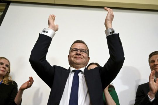 Φινλανδία: Πανηγυρίζει την πρωτιά η Δεξιά, τρίτη η Μάριν, ρεκόρ για την ακροδεξιά