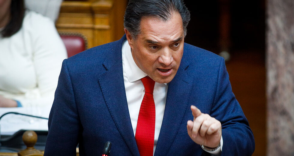 Αήθης επίθεση Γεωργιάδη σε ΣΥΡΙΖΑ: «Κλείνετε το μάτι στους ναζί και τον Κασιδιάρη»
