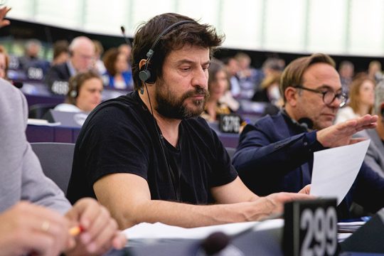 Ο Γεωργούλης, ο λάκκος και η φάβα