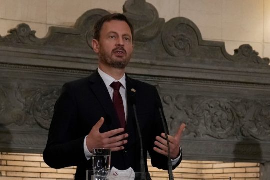 Σλοβακία: Ζητούν παραίτηση του κεντρικού τραπεζίτη μετά από σκάνδαλο χρηματισμού