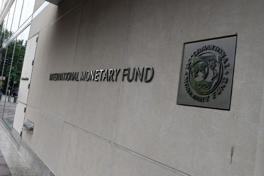 Η κατά ΔΝΤ επιστροφή στην κανονικότητα