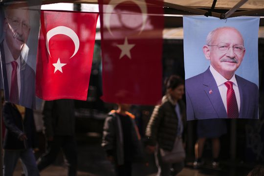 Το βλέμμα της Δύσης στις τουρκικές κάλπες