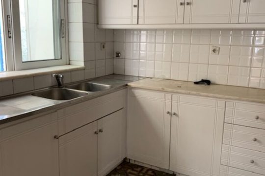 Εδωσε το σπίτι του στον Δήμο Αθηναίων και το παρέδωσαν μη κατοικήσιμο