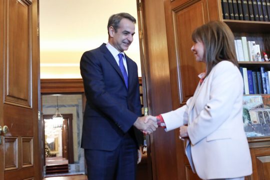 Τα άγχη του Μητσοτάκη μπροστά στις κάλπες
