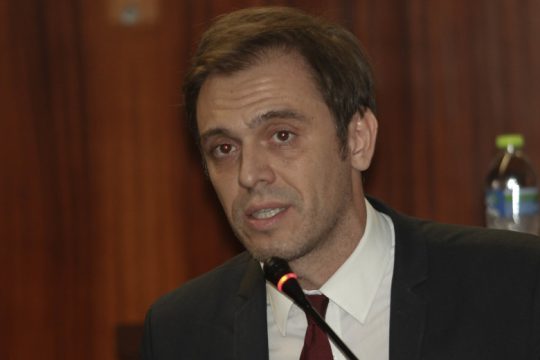 Πληρωμένη απάντηση από το ΠΑΣΟΚ στον Οικονόμου