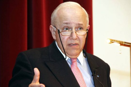 Πέθανε ο διαπρεπής νομικός Βασίλειος Μαρκεζίνης