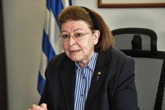 Βεβιασμένη και «εξαιρετικά επείγουσα» ανανέωση της θητείας των μελών