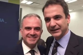 Έβαλαν τους δικούς τους να το παίξουν επιβάτες στο τρένο;
