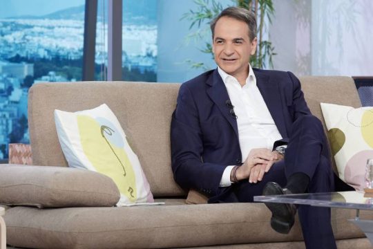 Πόρτα από το Mega στον Κυριάκο Μητσοτάκη