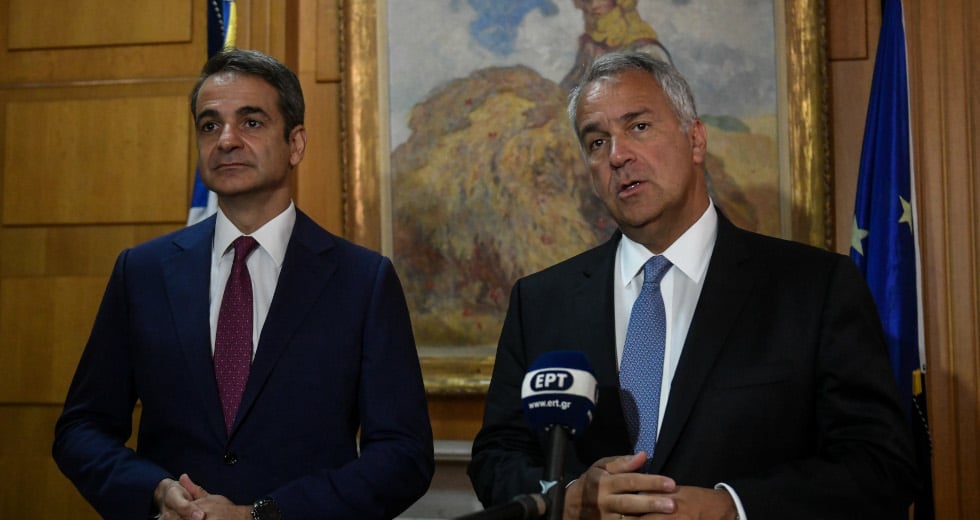Το ακροδεξιό παρελθόν της ΝΔ συνεχίζει να ταλαιπωρεί την κυβέρνηση