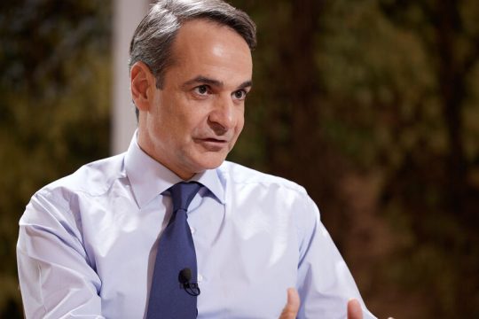Η πρόκληση Ραγκούση σε Μητσοτάκη και η έπαυλη στην Τήνο