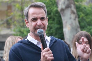 Η κυβέρνηση και οι 10 «μικροί αρεοπαγίτες»