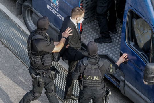 Νέα διακοπή στη δίκη του Μπάμπη Αναγνωστόπουλου