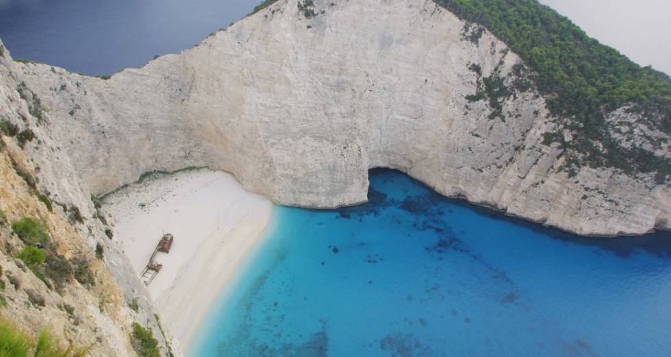 «Ναυάγιο», άνοιξε!