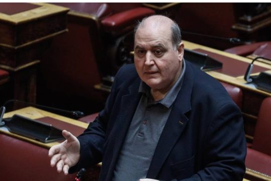 «Προοδευτική-αριστερή κυβέρνηση για να πάρουν οι πολίτες πίσω τη ζωή τους»