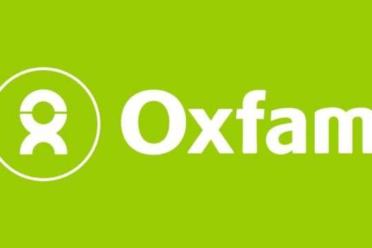 Oxfam: Το ΔΝΤ δίνει σε αυτούς που πνίγονται, βαρίδια αντί για σωσίβια