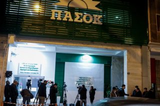 Το τρίπτυχο της στρατηγικής του ΠΑΣΟΚ εν όψει 21ης Μαΐου