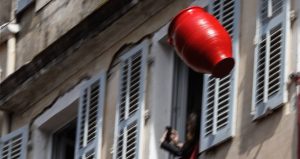 Κόκκινα κανάτια και εξορκισμός του κακού στην πρώτη ανάσταση [φωτογραφίες και βίντεο]