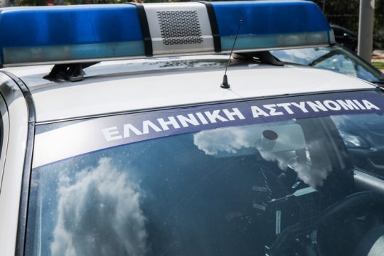 Ζευγάρι κατηγορείται ότι χρησιμοποιούσε τα παιδιά του για μεταφορά ναρκωτικών