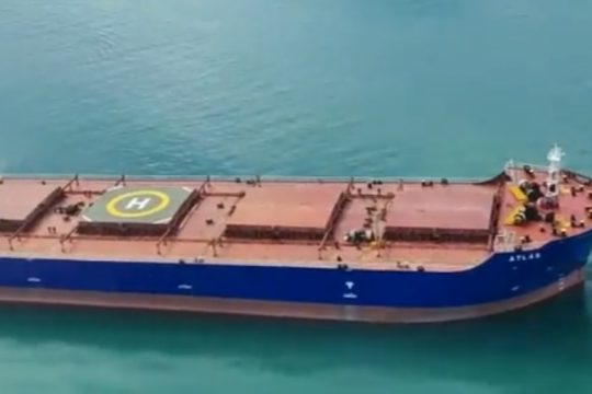 Έρευνες για την τεράστια ποσότητα κοκαΐνης που βρέθηκε σε ελληνόκτητο πλοίο