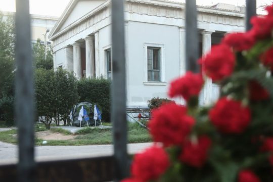 56 χρόνια μετά από… «πού να το πιάσεις και πού να το αφήσεις»