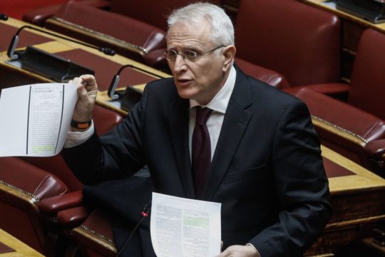 Ο Ραγκούσης διαψεύδει με στοιχεία δημοσίευμα της «Απογευματινής»