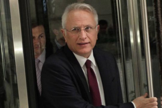 «Σοκ», «μανταλάκια» και… Ραγκούσης