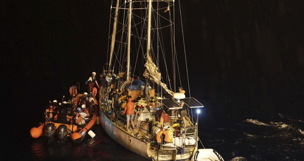 Ανασύρονται νεκροί από το νέο ναυάγιο μεταξύ Τυνησίας και Ιταλίας