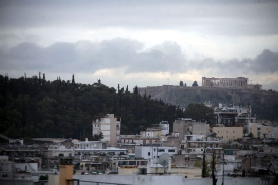 Τοπικές βροχές στα ανατολικά, τα βόρεια και το Αιγαίο