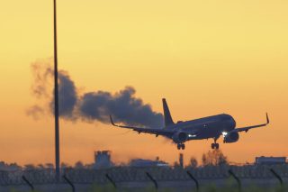 Το Σουδάν αδειάζει και… αφήνεται στη μοίρα του