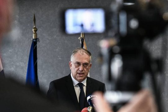 Οι εμπρηστές της ομαλότητας