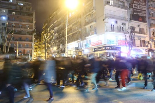 Τιμωρία σε εκπαιδευτικό που αγωνίστηκε μαζί με τα παιδιά