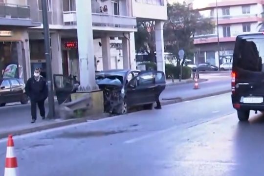 Σοβαρό τροχαίο με νεκρό και τραυματίες στη Μεσογείων