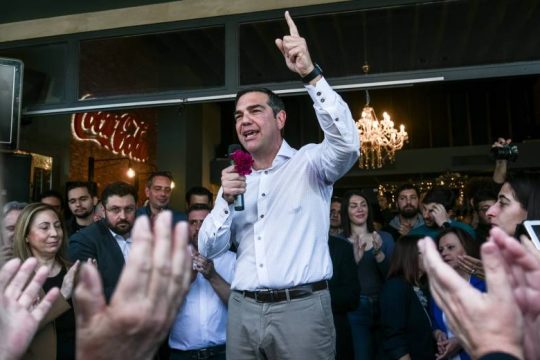 Με «φράχτη ενάντια στην αδικία» απαντά ο Τσίπρας στον Μητσοτάκη