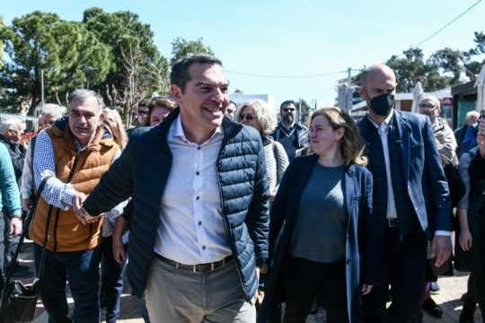Αλ. Τσίπρας: «Θα στηρίξουμε τον κόσμο της εργασίας και τη μεσαία τάξη»
