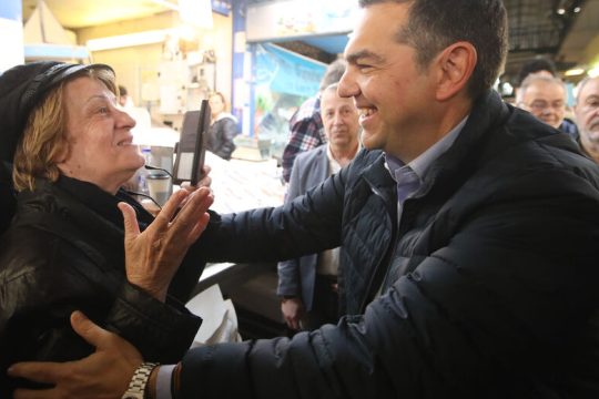 «Πυρετός» περιοδειών με επίκεντρο το πρόγραμμα