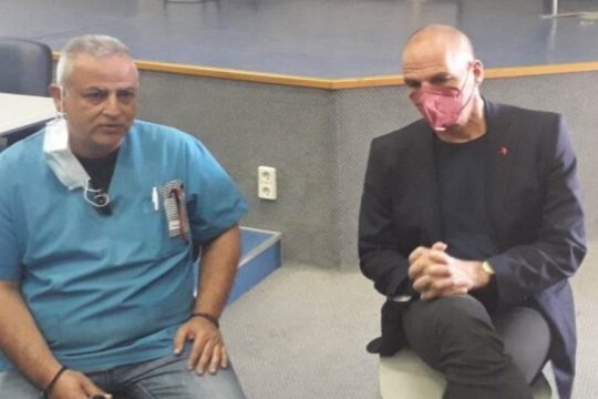 Επίσκεψη του Γιάννη Βαρουφάκη στην πόλη των Χανίων