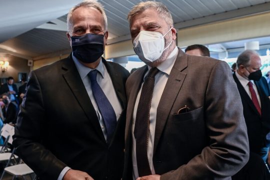 Πατούλης παρανομεί, Βορίδης νομιμοποιεί