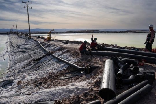 H Χιλή σχεδιάζει να εθνικοποιήσει τη βιομηχανία λιθίου 