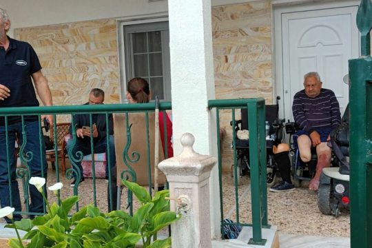 Το δράμα του 81χρονου που έχασε το σπίτι του σε πλειστηριασμό