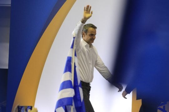 Ομοβροντία από τον διεθνή Τύπο για την κυβέρνηση Μητσοτάκη