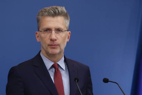 Αποκλείει τις συνεργασίες με άλλα κόμματα ο Άκης Σκέρτσος
