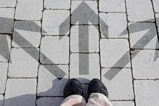 Δελεάζοντας τους αναποφάσιστους